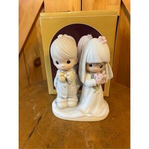 Precious Moments The Lord Bless You and Keep You E-3114 Bride Groom retired (844